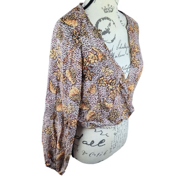 Rachel Zoe -584 Floral Cheetah Long Sleeve Front Faux Wrap Crop Top Rayon Size S - Picture 2 of 8